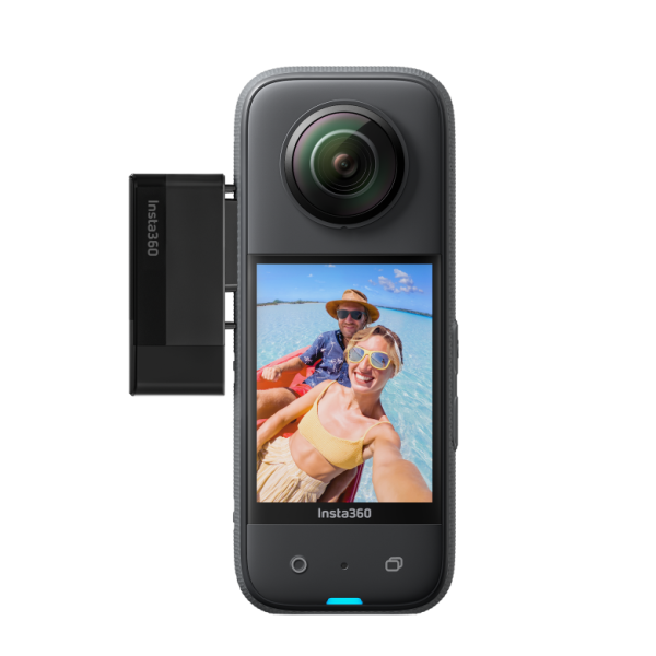 X3 Quick Reader - Plug & Play SD Card Reader - Insta360