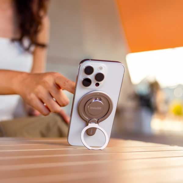 Flow 2 Pro Magnetic Phone Mount - Insta360 Store